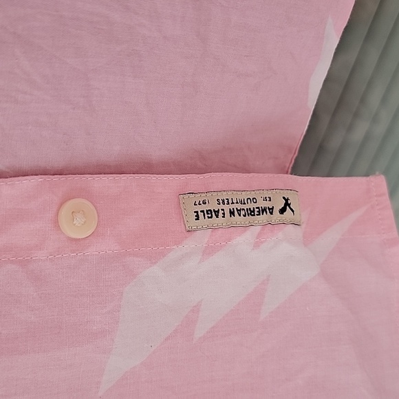 AEO 100% Cotton Short Sleeve Button Down - Picture 5 of 9